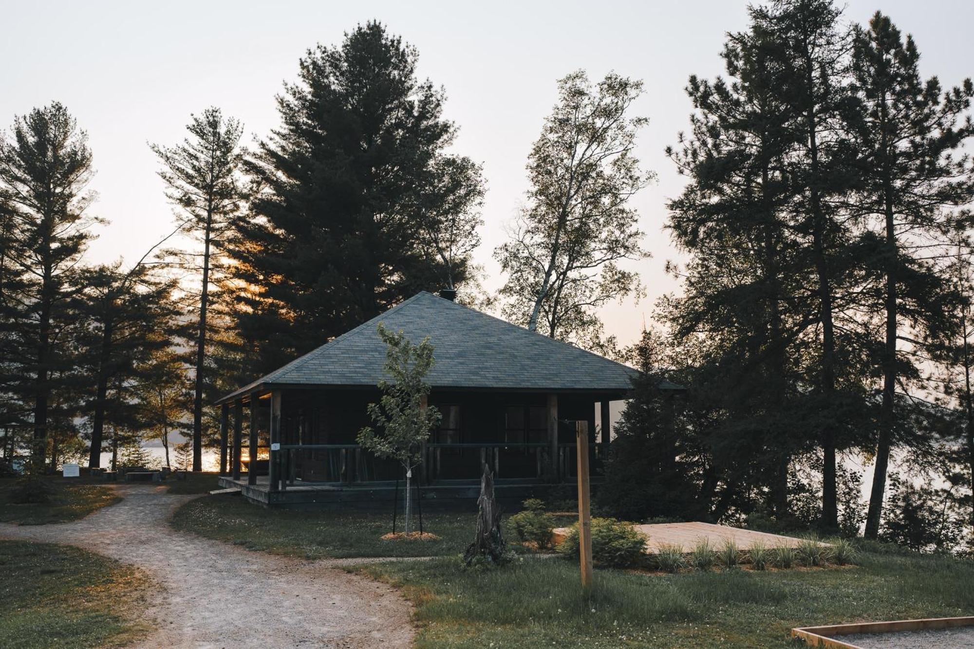 Lakefront Mountain View - Resort Loft Lac-Superieur 外观 照片